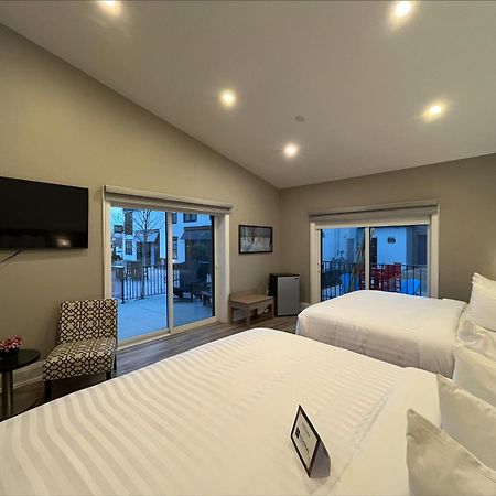 Colonial Hotel & Suites グランド・ベンド エクステリア 写真