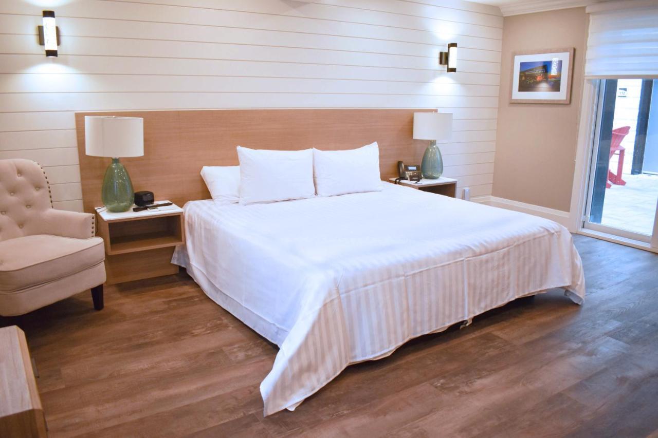 Colonial Hotel & Suites グランド・ベンド エクステリア 写真