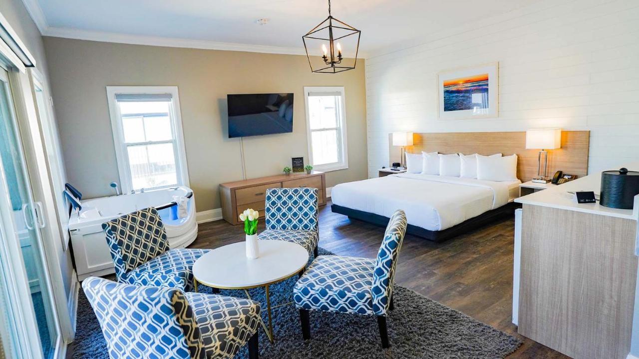 Colonial Hotel & Suites グランド・ベンド エクステリア 写真