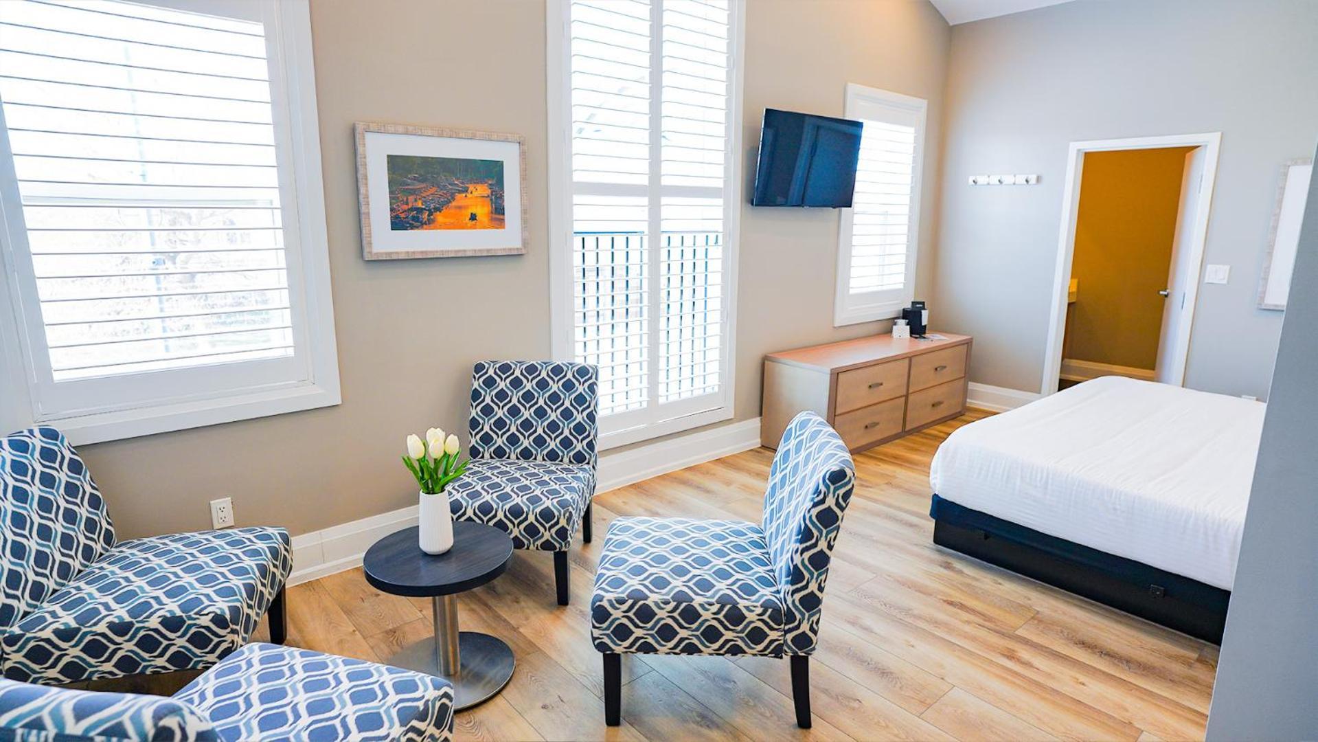 Colonial Hotel & Suites グランド・ベンド エクステリア 写真
