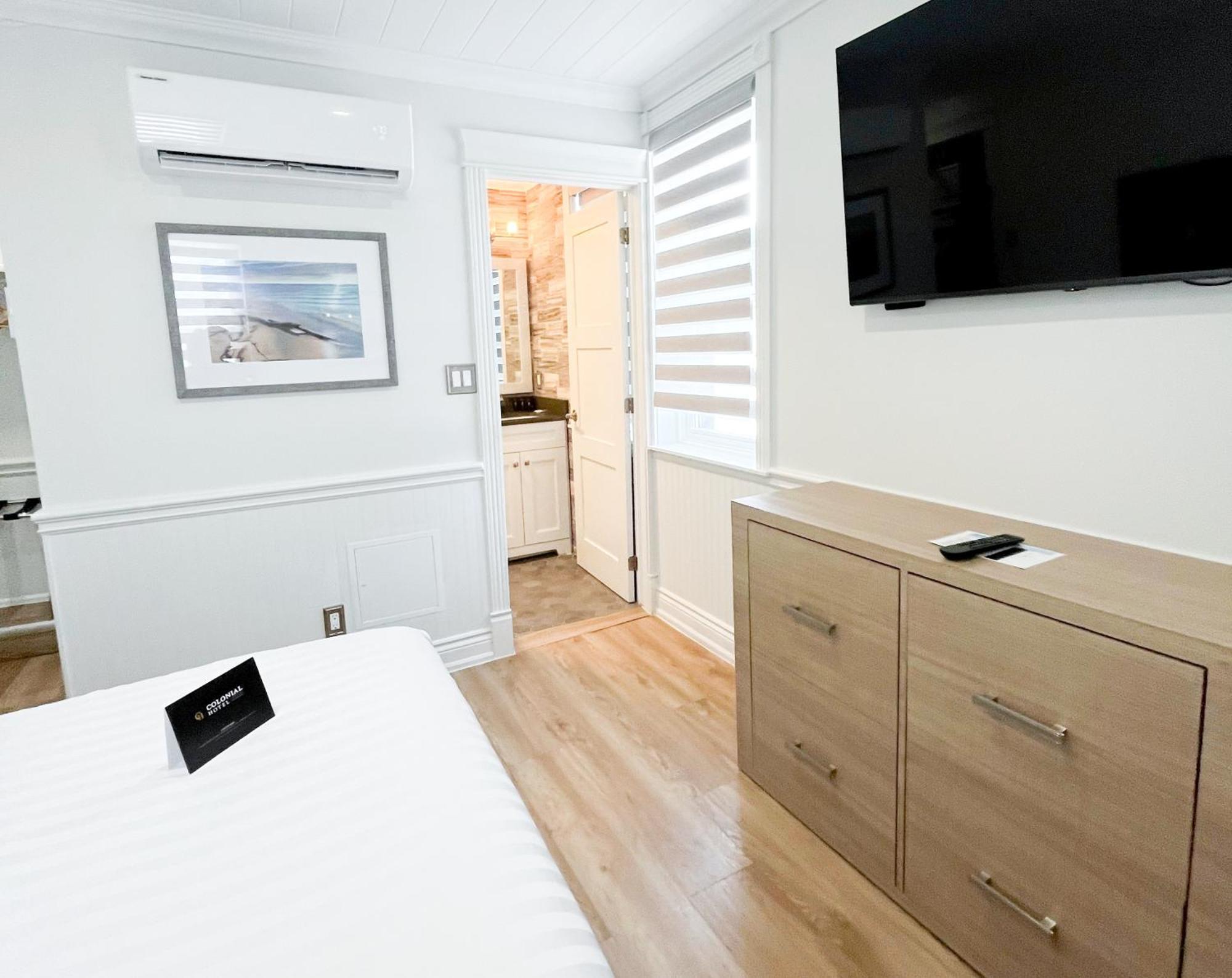 Colonial Hotel & Suites グランド・ベンド エクステリア 写真